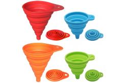 China Silicone Collapsible Funnel Set Kitchen Gadget For Bottle Liquid Transfer supplier