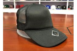 China Customized Black 5 Panel Foam Back Blank Mesh Trucker Hats supplier