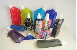 China Custom Printed Collapsible Foldable Water Bags / Bottle with Carabineer supplier