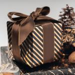 Black Style Striped Kraft Wrapping Paper 10m Roll Christmas Wrapping Paper OEM for sale