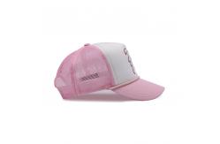 China Pre Curved Visor Cotton Polyester Trucker Cap With Embroidered Logo supplier