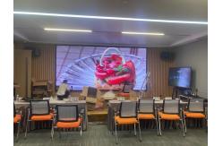 China Cylindrical SMD1515 800cd/m2 Indoor Curved Led Display P2.5 supplier