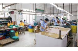 China Leather Magnetic Wallet manufacturer