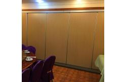 China Custom Made Workstation Sliding Folding Partition Walls Panel 85mm Thickness supplier
