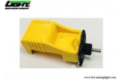 China MCB 8.6mm Keyhole Nylon PA Circuit Breaker Lockout supplier
