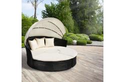 China Round Outdoor Rattan Daybed Wicker Garden Daybed With Big Sunshade supplier