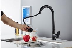 China Rotatable Pull Put Black Sink Tap Faucet supplier