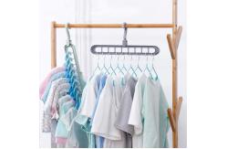 China Folding Rotating Plastic Clothes Hangers Houseware For Closet Anti Skid supplier