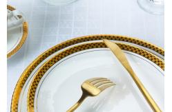 China OEM ODM 8.25 Inch Ceramic White Plates With Gold Trim supplier
