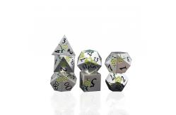 China Zinc Alloy Polygonal Plum Blossom Metal Dice Suite Dragon And Dungeon DND supplier