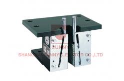 China Progressive Gear Elevator Safety Components With Single Roller supplier