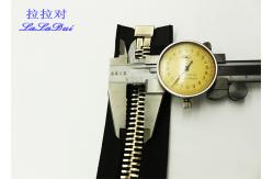 China Bright 22 Inch Dual Separating Parka Zipper , Light Gold Teeth Reversible Separating Zipper supplier