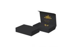China Recyclable Magnetic Folding Gift Box Cardboard CMYK Apparel Gift Packaging Box supplier