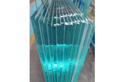 China 2-20mm Ultra Clear Low Iron Glass Smooth Surface Chemical Resistant supplier