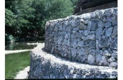 China Slope Reinforced Stone Cage Wire Mesh / Hot Dip Metal Cage Retaining Wall supplier