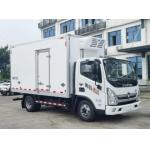 Factory Direct Supply Diesel refrigerated vehicle/4X2 refrigerated transport vehicle 3 Passengers for sale
