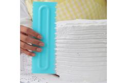 China Cake Scrapers Set Plastic Sawtooth Scraper Polisher Butter Cream Cake DIY Tool supplier