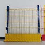 L8' 18 Holes Steel Fence T Post Canada Standard Studded T Post for sale
