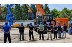China Sheet Pile Driver - 8m Depth & Flexible Control for Excavators supplier