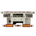 Two used three-axle flat semi-trailers with high cost performance.