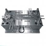 PC Material Assured Plastic Injection Mould Services For Plastic Lamp Housing Cold Runner Injection Molding for sale