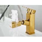 Brass 360°rotate Golden Pull Out Hotel Basin Faucet Tap