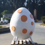 Hyper egg shape display prop without 3D modeling MOQ for sale