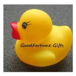 Eco pvc rubber floating bath yellow duck for kids printed logo toy doll with sound for sale