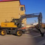 4WD Mini Digger Machine 0.6m3 Bucket Small Excavator Machine for sale