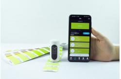 China One Key Measurement Connect To App Spectrophotometer Auto Calibration 400-700nm Wavelength supplier