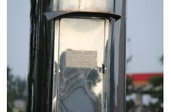 China High way powder coated high mast lighting poles with lifting system supplier