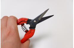 China SINSEUNG SB203 Hardware Scissors SK5 Steel Pruning Housework Shears supplier