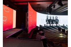 China Small Pixel Pitch Indoor Curved RGB LED Screen For Studio Conference supplier