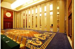 China Decorative Material Restaurant Movable Partitions Systems Sliding Aluminium Track supplier