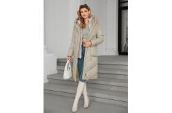 China Long Women's Winter Quilted Coat Fashionable Down Jacket with Regular Fit supplier