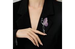 China Customizable Side-Profile Butterfly Brooch - Lavender Gradient Wings & Silver Vine Elegance supplier