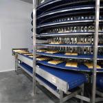                  Cookies Biscuit Hamburger Hotdog Bread Cakes Packages Bakery Equipment Spiral Air Cooling Modular Chain Roller Tower Conveyor              for sale