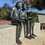 1.2M High Custom Bronze Sculpture Figures , Bronze Together Sculpture for sale
