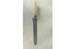 China Durable SS Uncapping Knife With Wooden Handle Honey Uncapping Equipment supplier