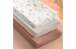 China Soft Changing Table Pad With Cover Breathable Skin Friendly Modern Style supplier