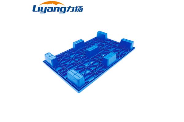 Blue Solid Deck Hdpe Plastic Pallets Made From Recycled Plastic