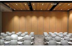 China Soundproof Material Sliding Mobile Office Partition Wall Aluminium Components supplier