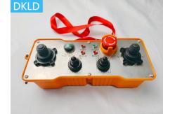 China Thumb Shaped Joystick Handheld Track Cleaning Vehicle Wireless Remote Control supplier