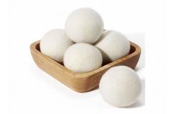 China 6.5cm 7cm Simple Natural Wool Dryer Balls For Laundry supplier