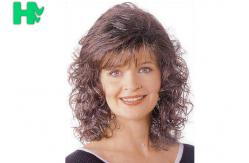 China Synthetic Fiber Curly Wigs Elegant And Generous Synthetic Wigs For Party supplier