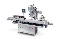 China 2400BPH 220V Horizontal Square Bottle Labeling Machine supplier