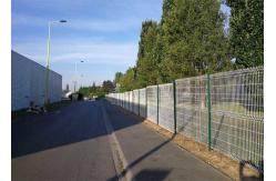 China OHSAS 100*300mm Rigid Welded Mesh Fencing With Square Post supplier