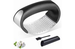 China ODM Available Arc Shaped Garlic Press Sanding Surface Ergonomic supplier