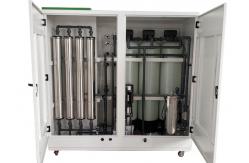China Medical Water Machinery Water Plant Ro System Box Style 1000L/H supplier