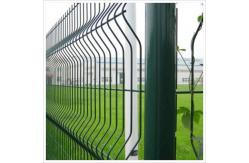 China Garden 3D Curved Wire Mesh Fence Q 235 Low Carbon Welded Wire Mesh supplier